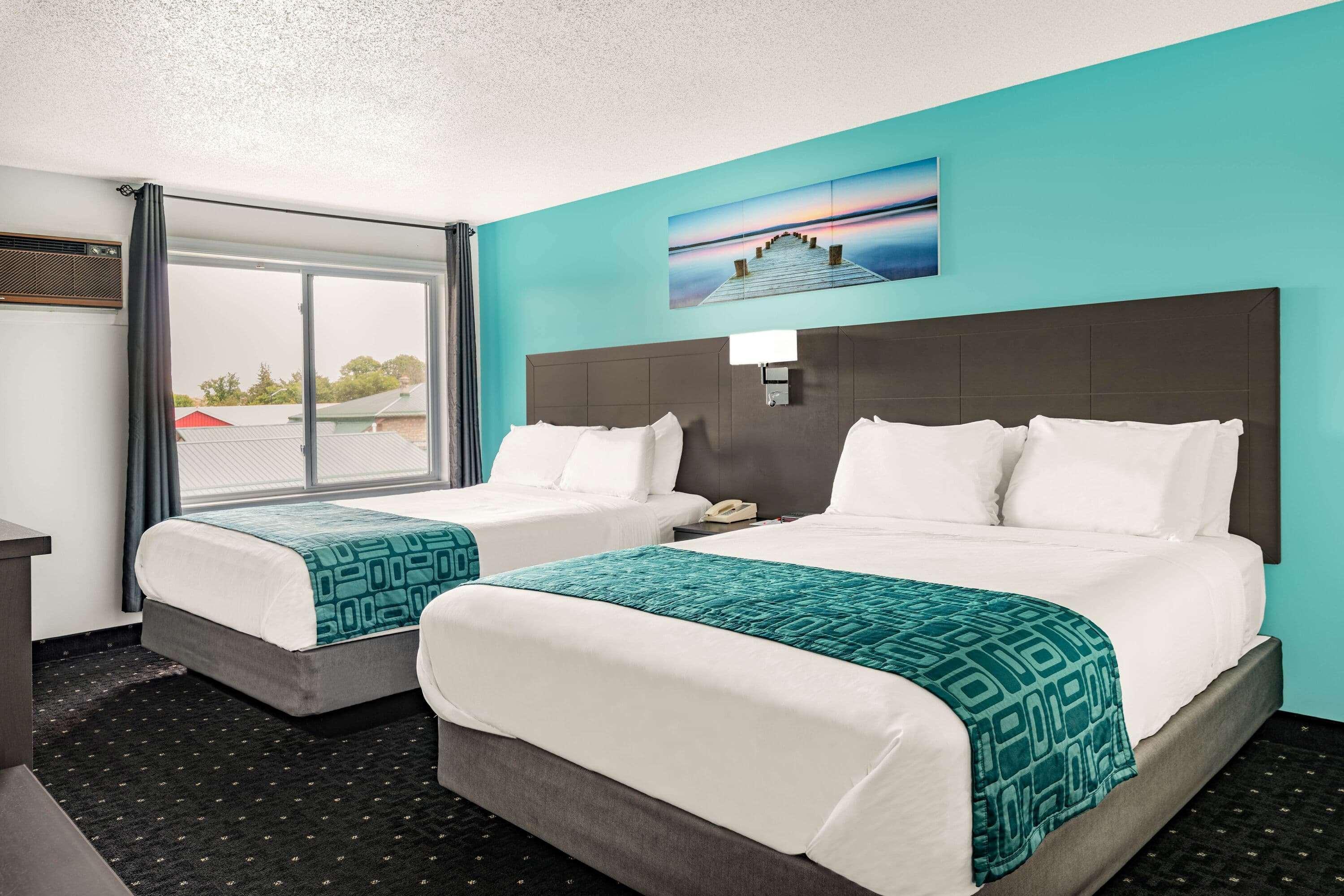 ฮาวเวิร์ด จอห์นสัน บาย วินด์แฮม จานาน็อก Hotel แกเนอนอเคว ภายนอก รูปภาพ